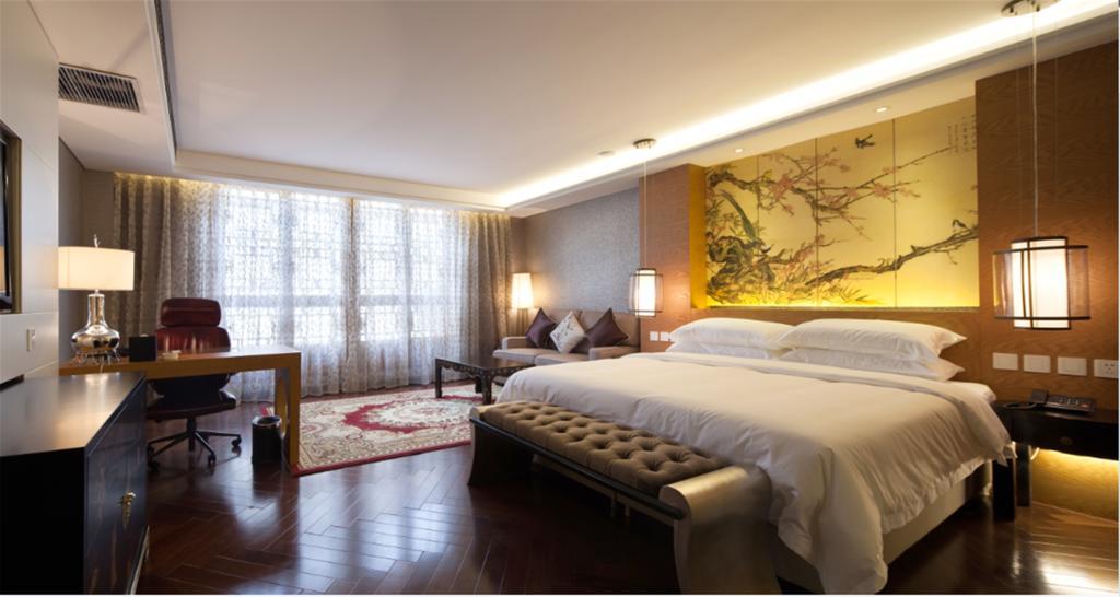 Hotel Ruyuan Courtyard